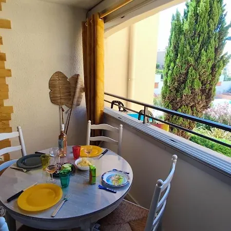 Apartment Avec Piscine, Entre Plage, Port Et Falaises