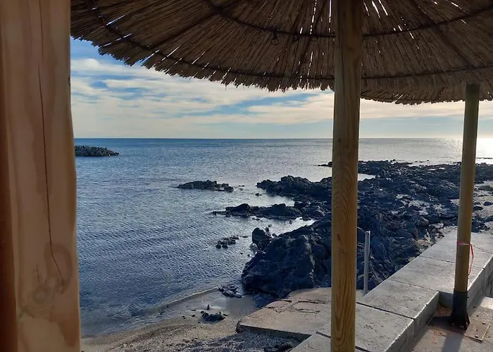 Apartment Avec Piscine, Entre Plage, Port Et Falaises *