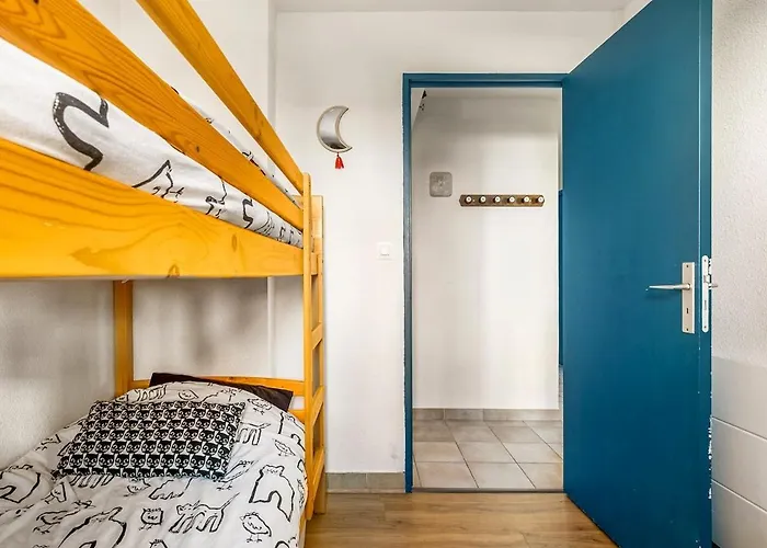 Apartment Avec Piscine, Entre Plage, Port Et Falaises Agde