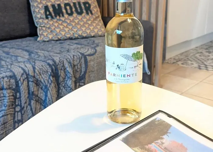 Avec Piscine, Entre Plage, Port Et Falaises * Agde